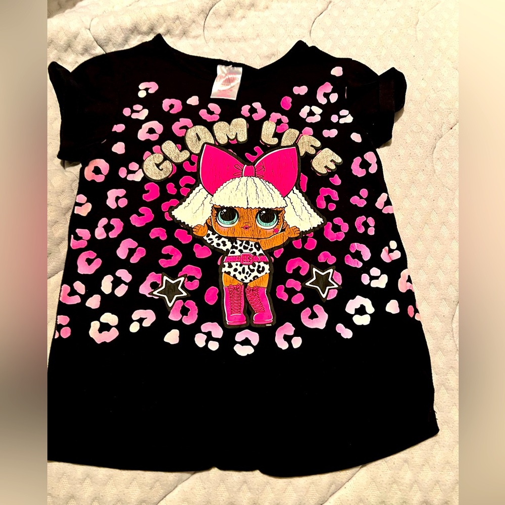 Black and Pink Kids Graphic LOL T-Shirt size 7/8